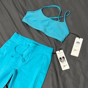 Alo Yoga NWT Women's Aqua Blue Leggings & Bra Top